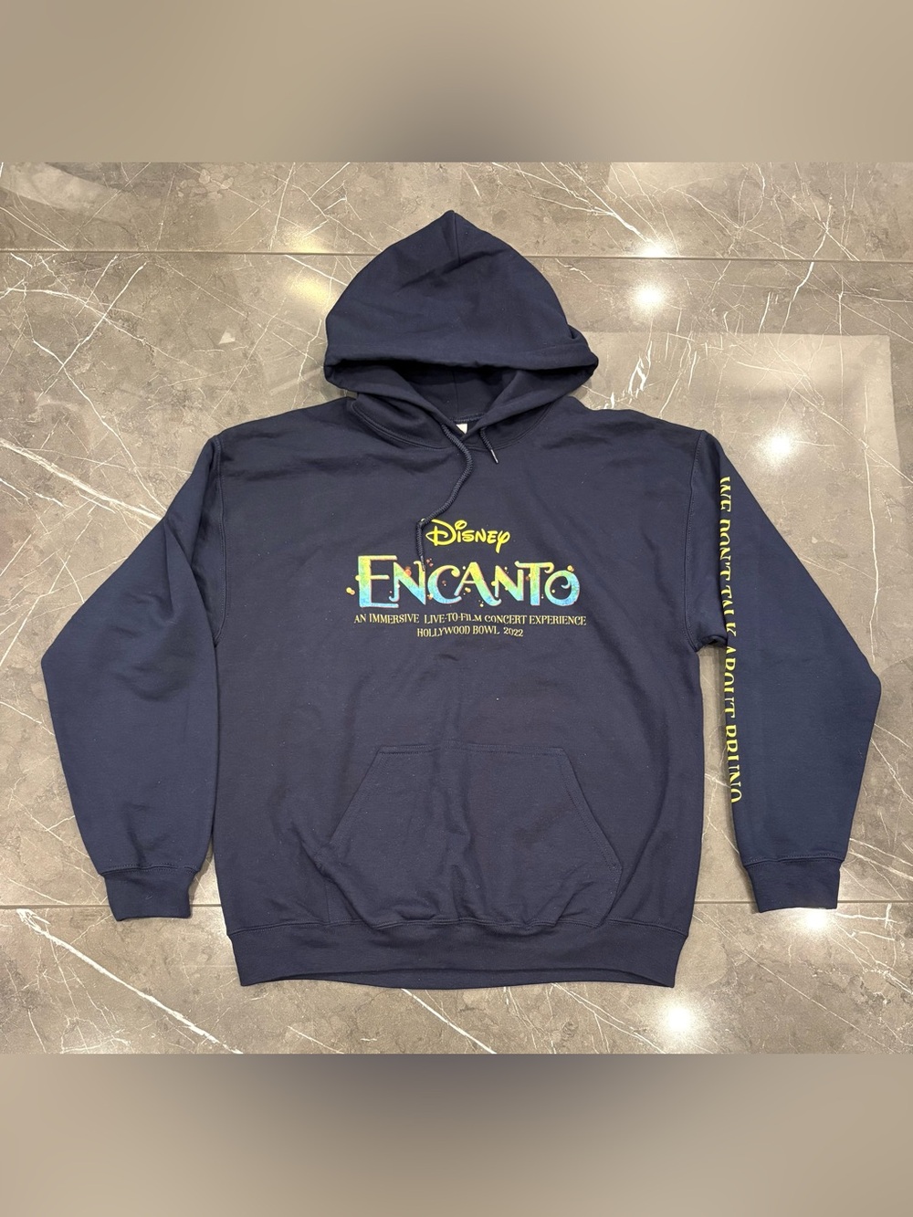 Disney Encanto Hollywood Bowl Immersive Concert 2022 Blue Hoodie Large New RARE